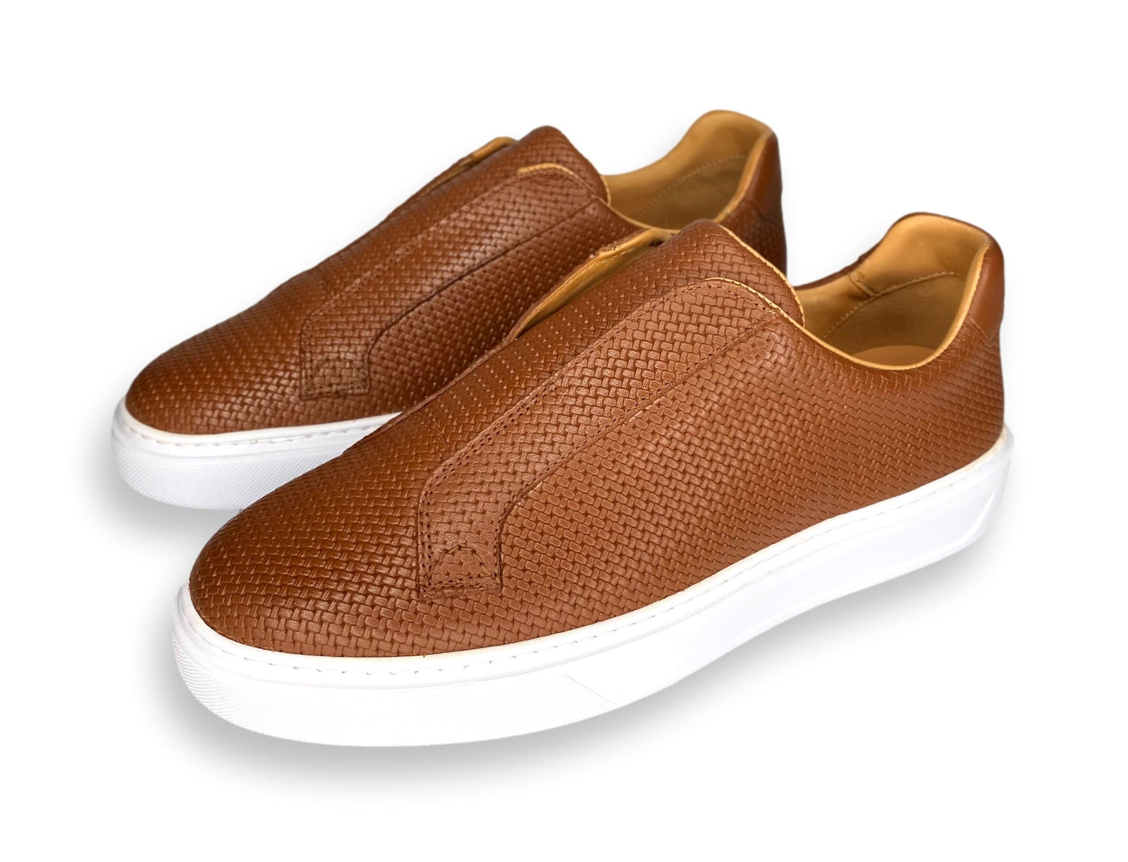 VAIL SLIP ON SNEAKER