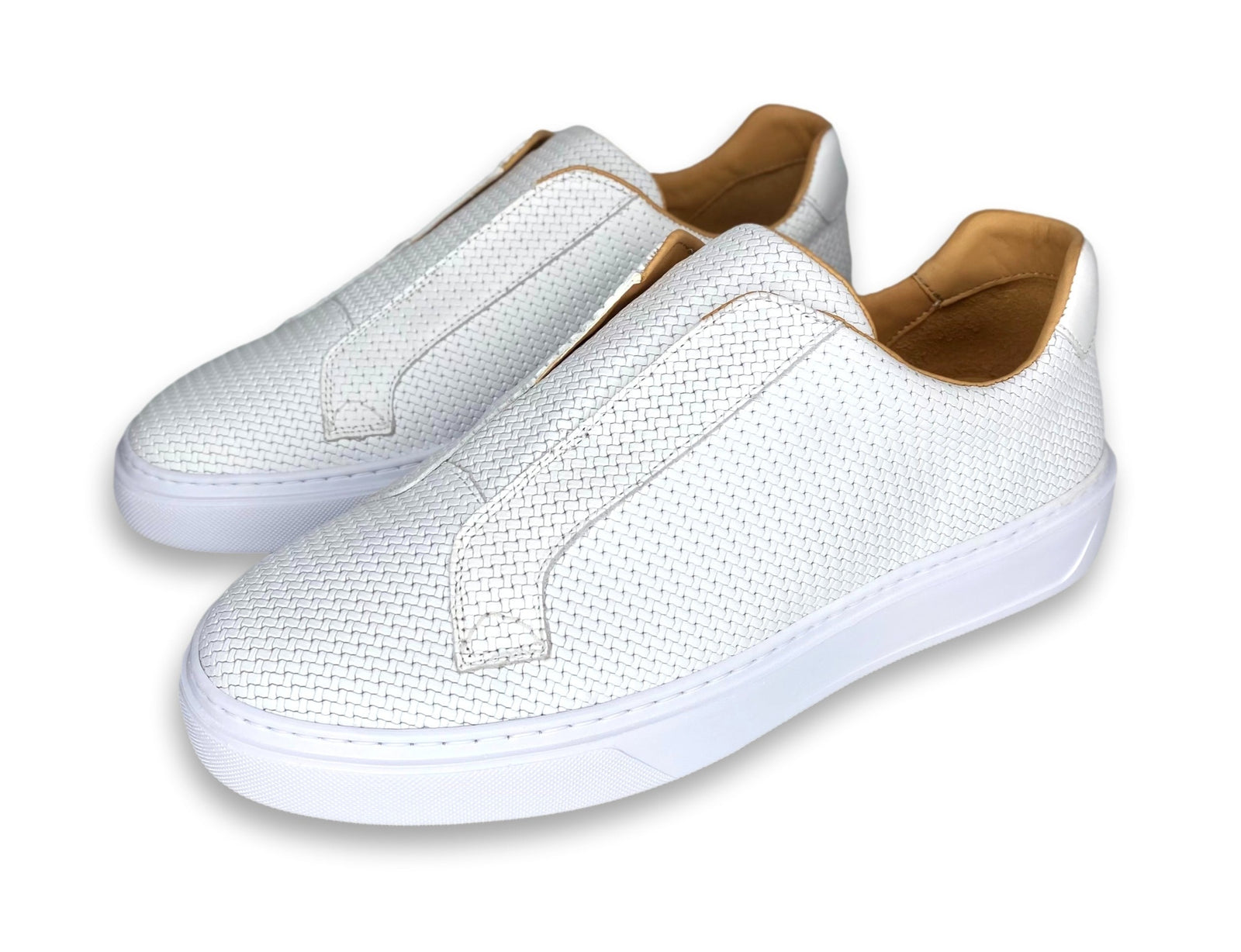 VAIL SLIP ON SNEAKER